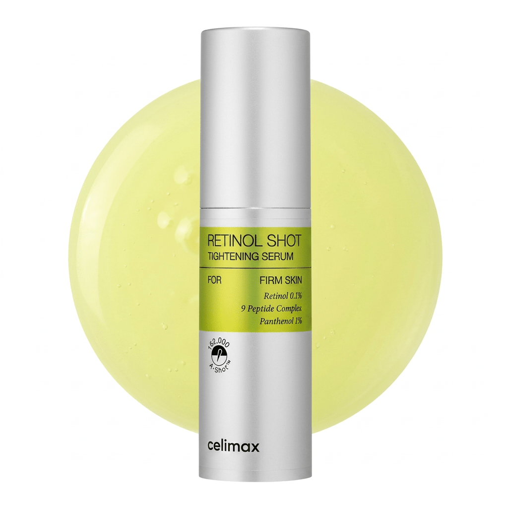 Sérum Retinol Shot Tightening Serum da Celimax, frasco prateado sobre gota ampliada da textura amarela do produto.