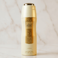 Vista completa do Body Spray Angham da Lattafa 200ml, frasco bege com tampa prateada sobre mármore claro.