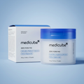 Pote e caixa do Zero Pore Pad da Medicube lado a lado, sobre fundo azul claro.